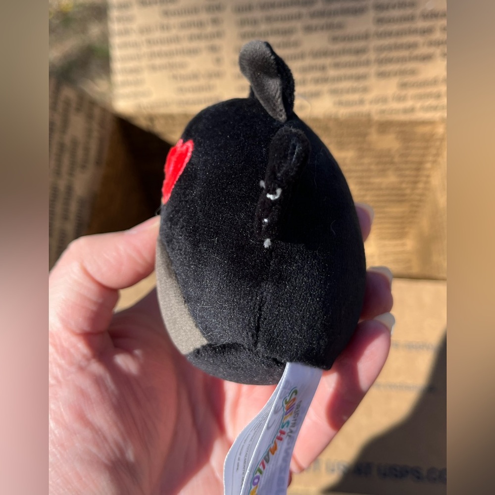 Original Squishmallow Keychain plush Emily the Bat February 2024 NWT clip mini - Picture 2 of 10